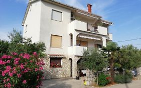 Apartman Tri Palme