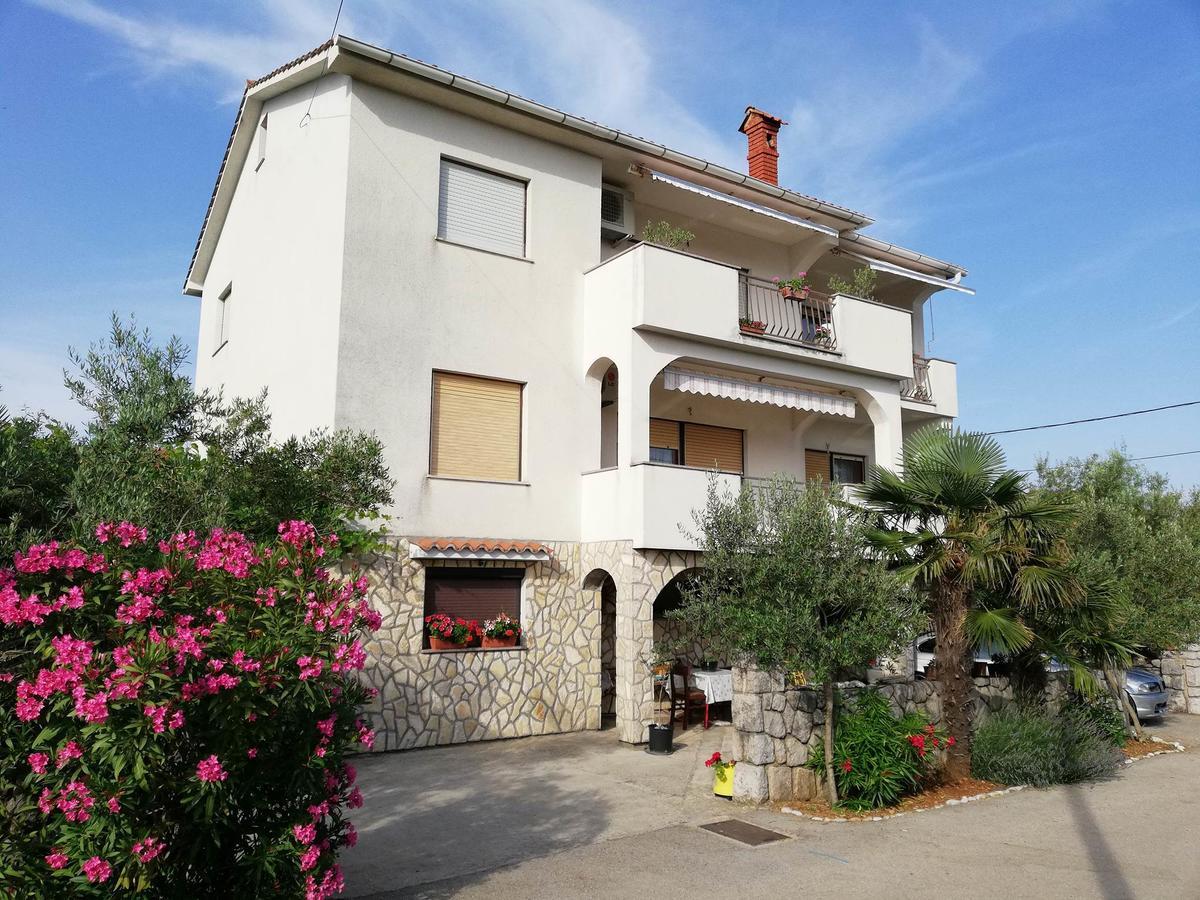 Apartman Tri Palme Gabonjin Extérieur photo